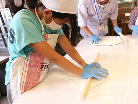 うどん打ち体験と木津卸売市場販売体験イメージ1