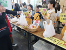 うどん打ち体験と木津卸売市場販売体験17